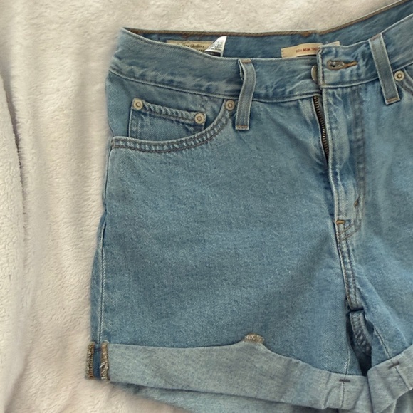 Levi's Light Blue Jean Shorts - Picture 5 of 6